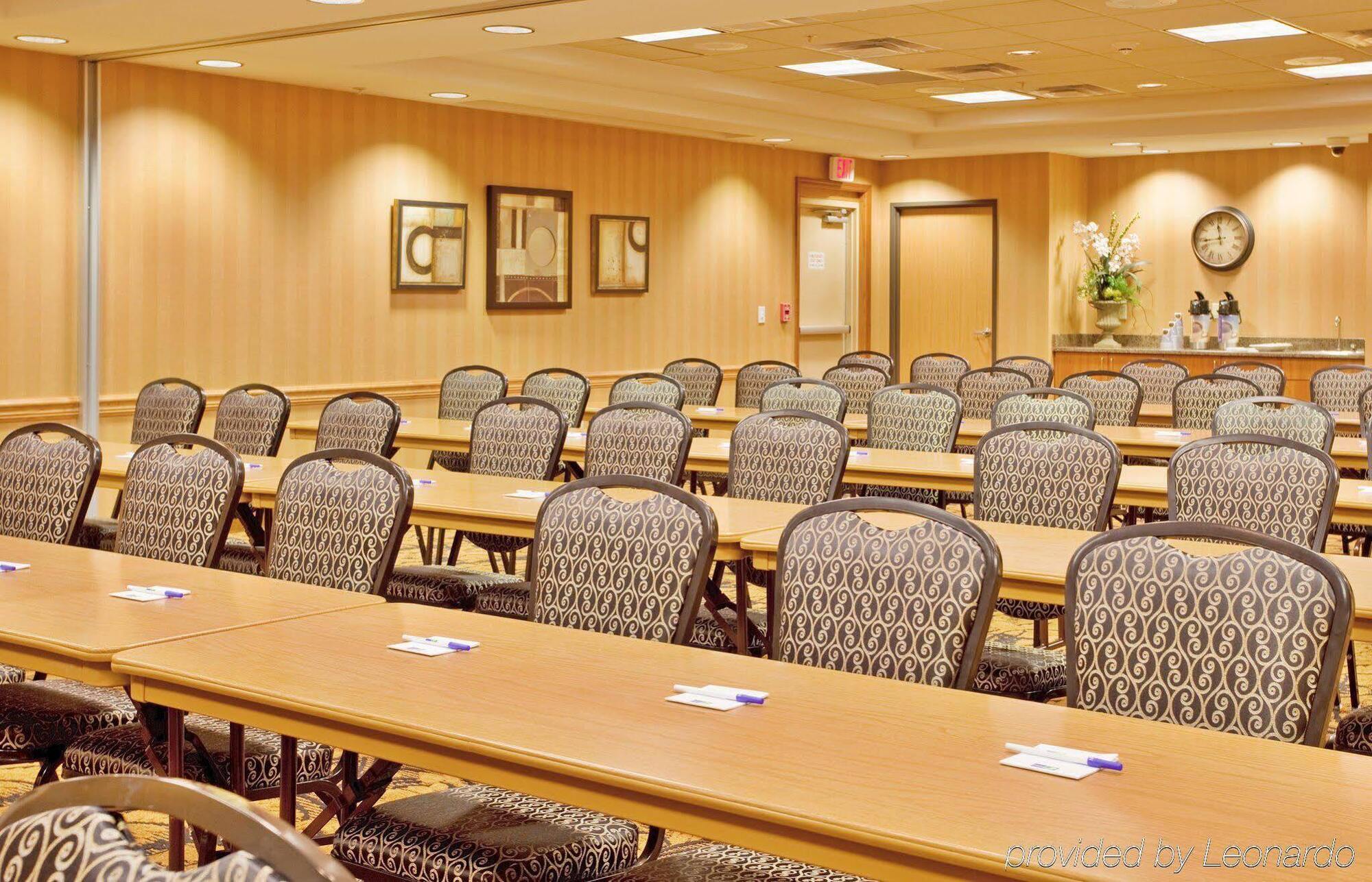 Holiday Inn Express Hastings By Ihg Buitenkant foto